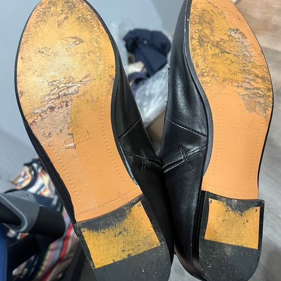 Gucci Black Leather Ankle Boots with Gold Buckle Size 41 - Picture 4 of 9